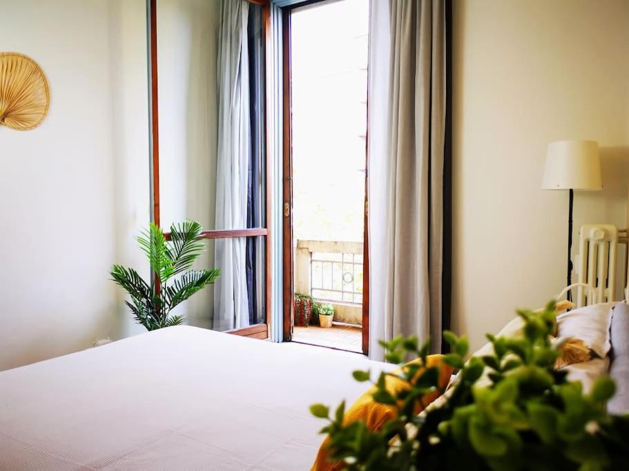 Apartamento Sunny Flat 50 Meters From The Metro Milán Exterior foto